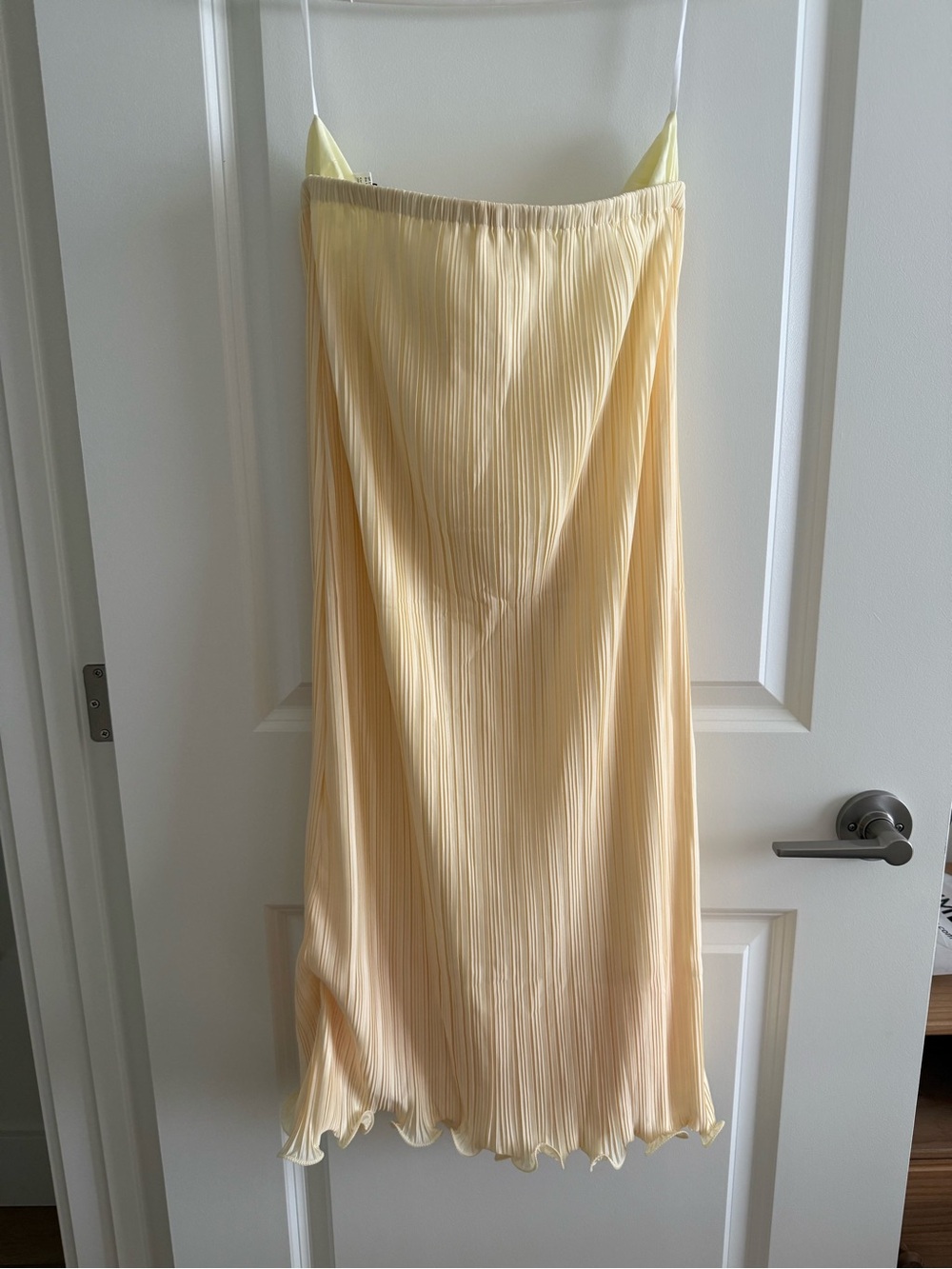 Commense Pleated Ruffle Midi Dress Set - Picture 6 of 6